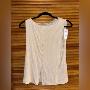 NWT Abercrombie button through tank